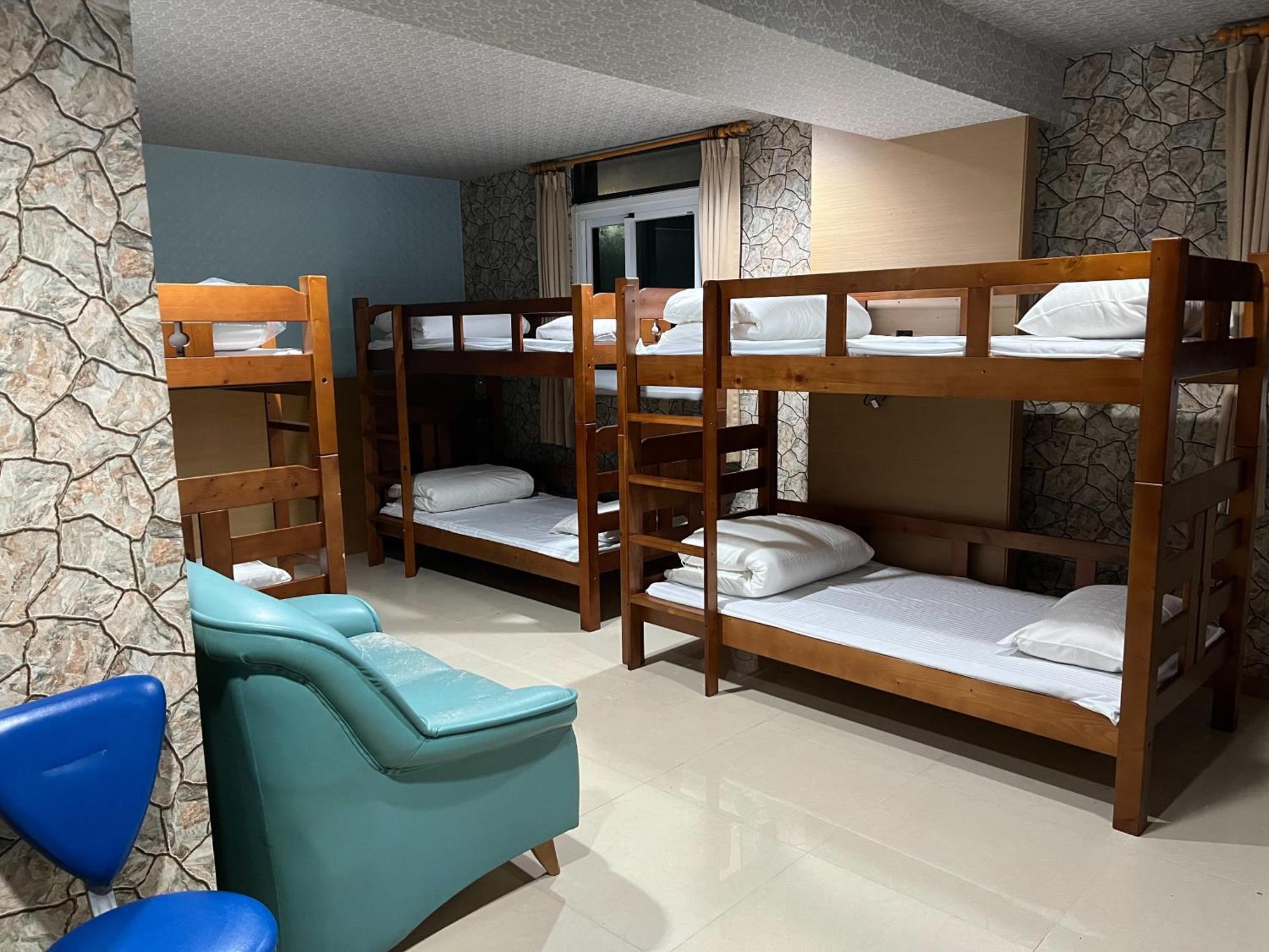 Hua Xiang Motel - Arena Kaohsiung Exterior photo